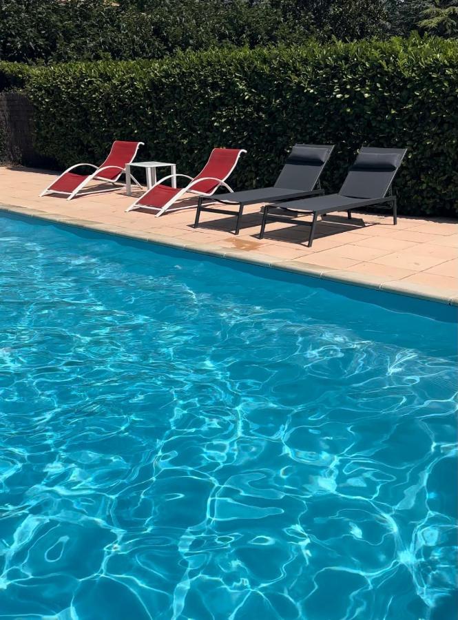 Holiday home De La Roque Eygalieres (Bouches-du-Rhone)